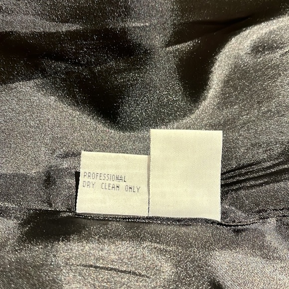 Donna Vinci Vintage Over Size Ruffled Black Blazer - Picture 17 of 17